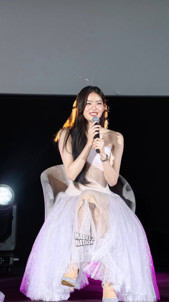 mabelz_nation's tweet photo. นี่คนหรือนางฟ้า! มาเบลในลุคนี้สวยมากจริงๆ😳💖

#Mabelz_PiXXiE #PiXXiE
#PiXXiE_DUST_GalaNight https://t.co/5ZTIu74lGI