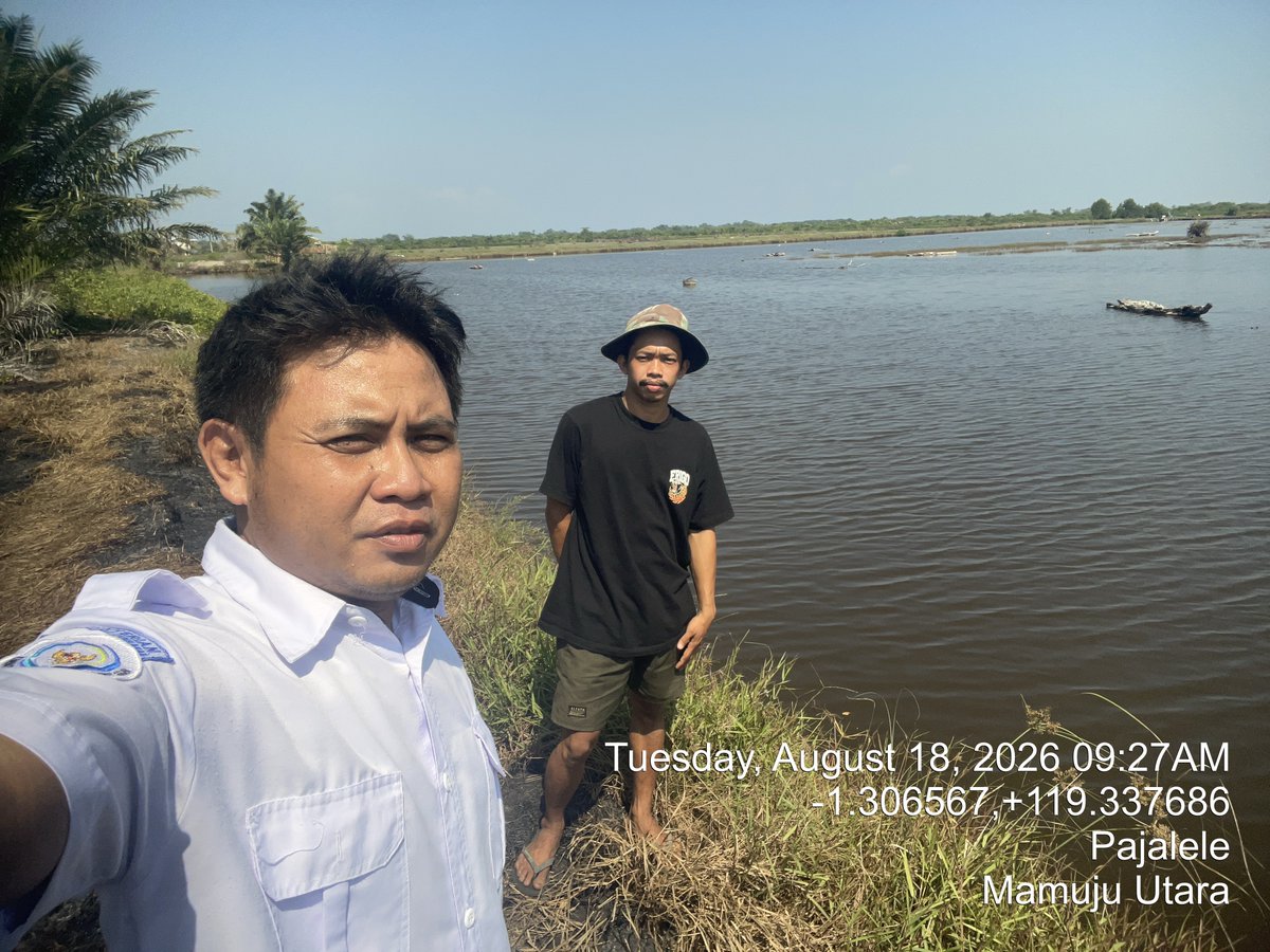 ammank_thoogie's tweet photo. Selasa (18/8), Andi Arman, Luhkan Kab. Pasangkayu, di Pokdakan Maju Bersama Ds Pajalele, Mendampingi  Akses Informasi Mengenai Pupuk Subsidi #GiatLuhkanSatminkalMaros #Pasangkayu https://t.co/igB5ySUC51