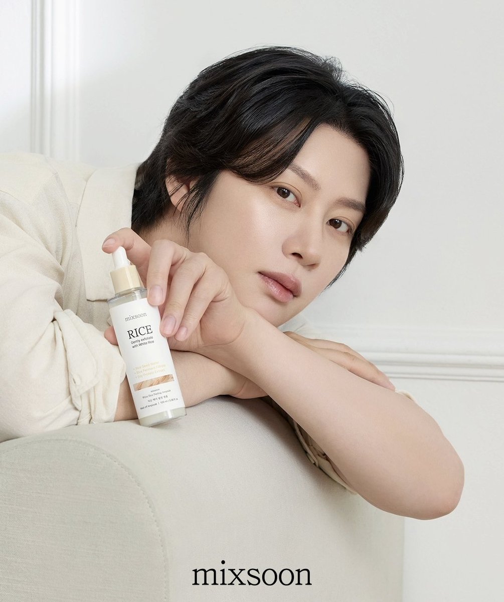 KVirongrong's tweet photo. : ได้ข่าวว่าแบรนด์แอมของสกินแคร์สองยี่ห้อนี้ไม่ถูกกันเหรอ

: เฮ้ย ไม่จริงมั้ง วันก่อนยังเห็นเค้าขึ้นรถไปด้วยกันอยู่เลย

👀 👀 👀 https://t.co/g1uL3Kwntz