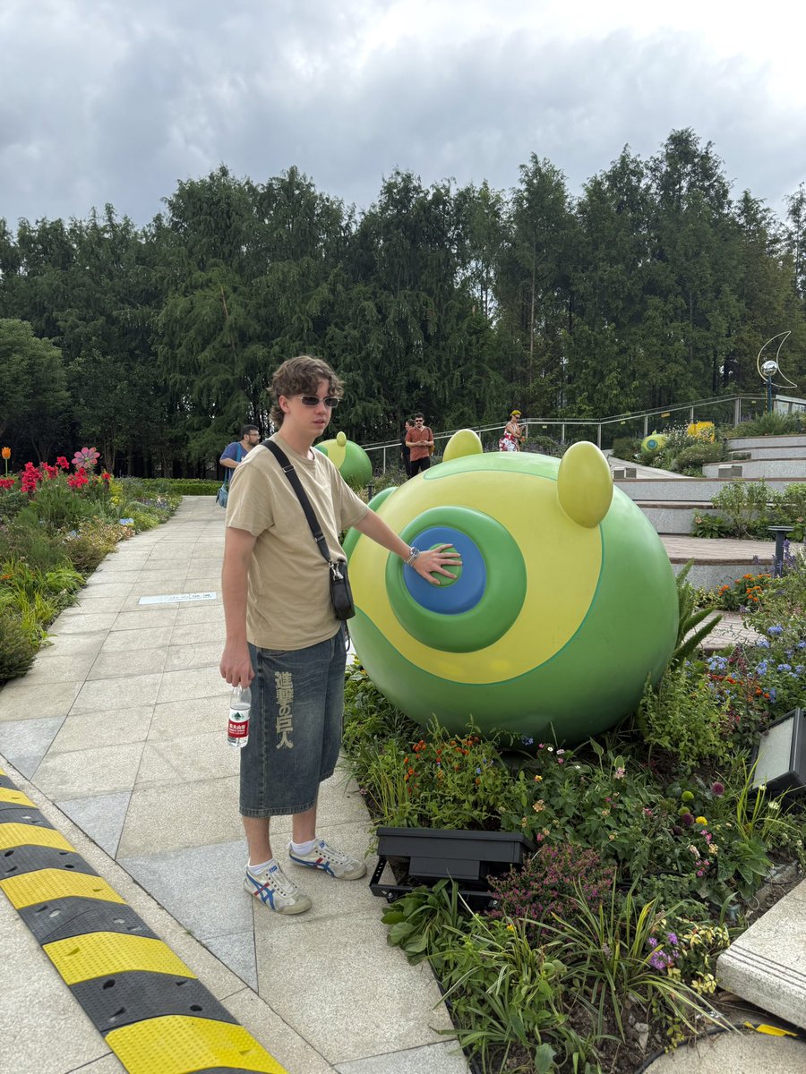 lakittv's tweet photo. valorant is no joke out here in Shanghai

this garden is BEAUTIFUL https://t.co/49ufPssfaq