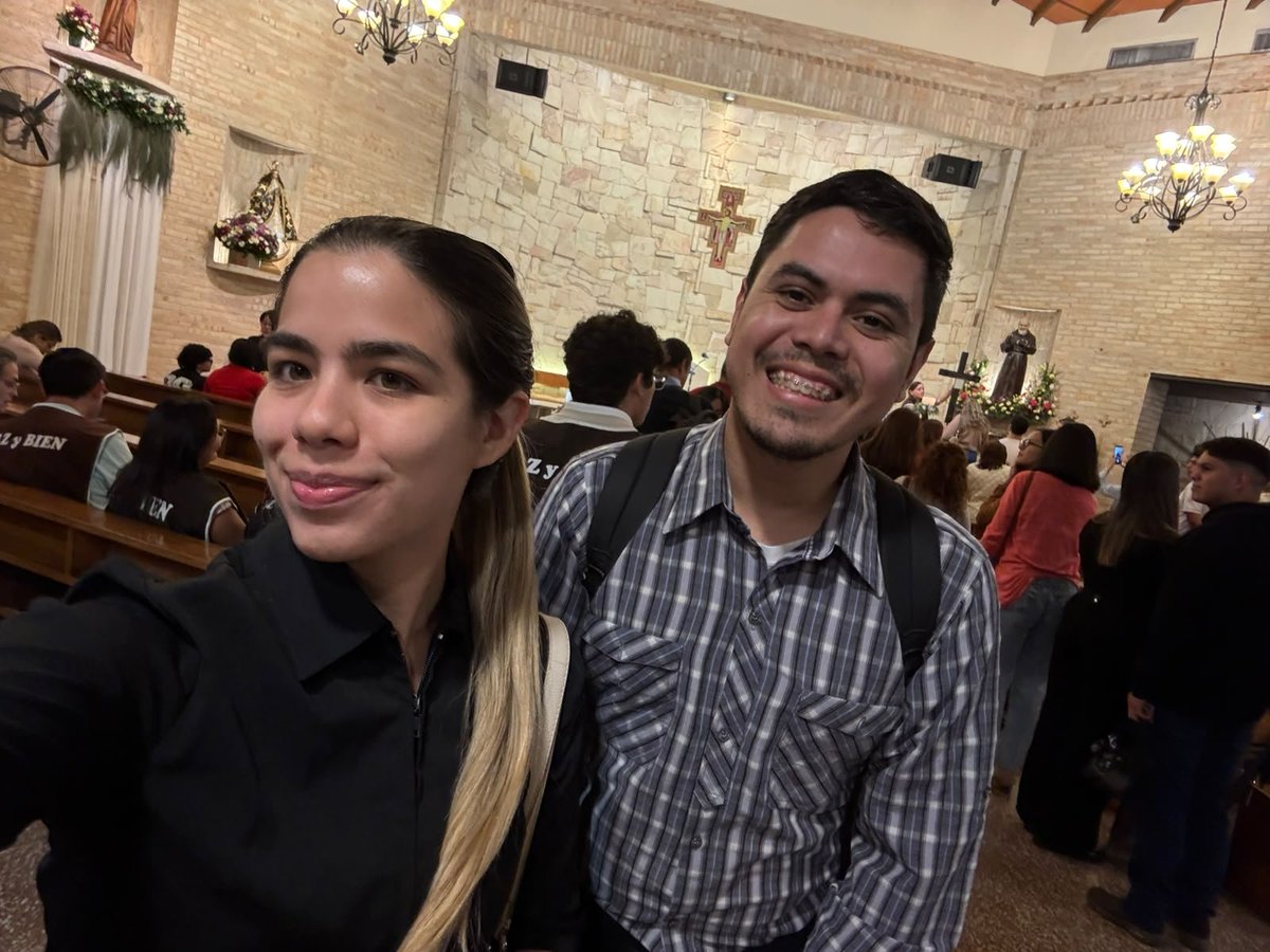 rarereminder's tweet photo. Es una bendición encontrar personas que te conducen a Dios, saber que está llevando las mismas luchas, y aún así se esfuerza por agradar a Dios. 

Luego de completar la novena de San Pío de Pietrelcina nos reunimos a compartir la misa, el mayor acto de amor en el mundo. 🥺❤️ https://t.co/dJTeD9rUNc
