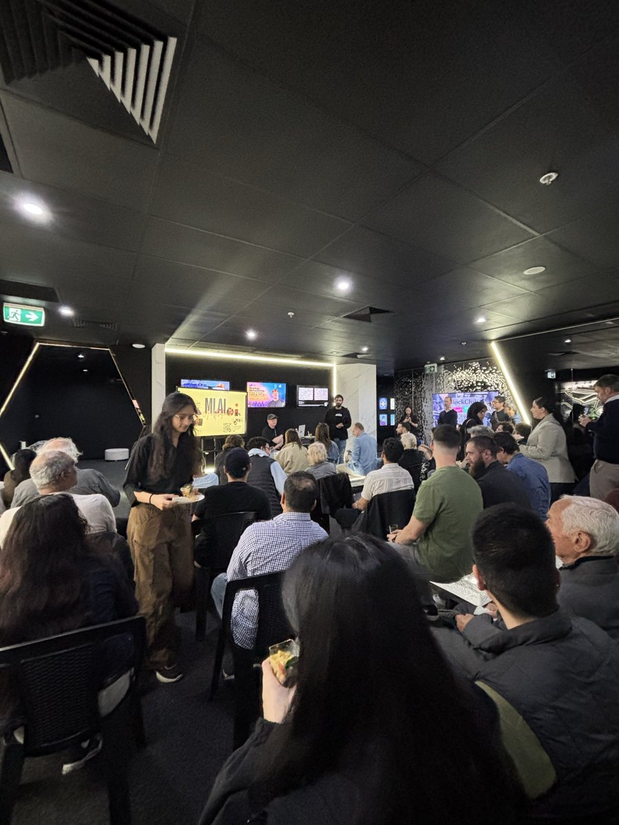 anng_gallery's tweet photo. Round-up from last nights chat with Dr. Sam Donegan on How to Build a Startup with #AI 

To attend more events, bookmark our Luma page or join our community on WhatsApp!

#startup #melbourne #BuildingYourFuture