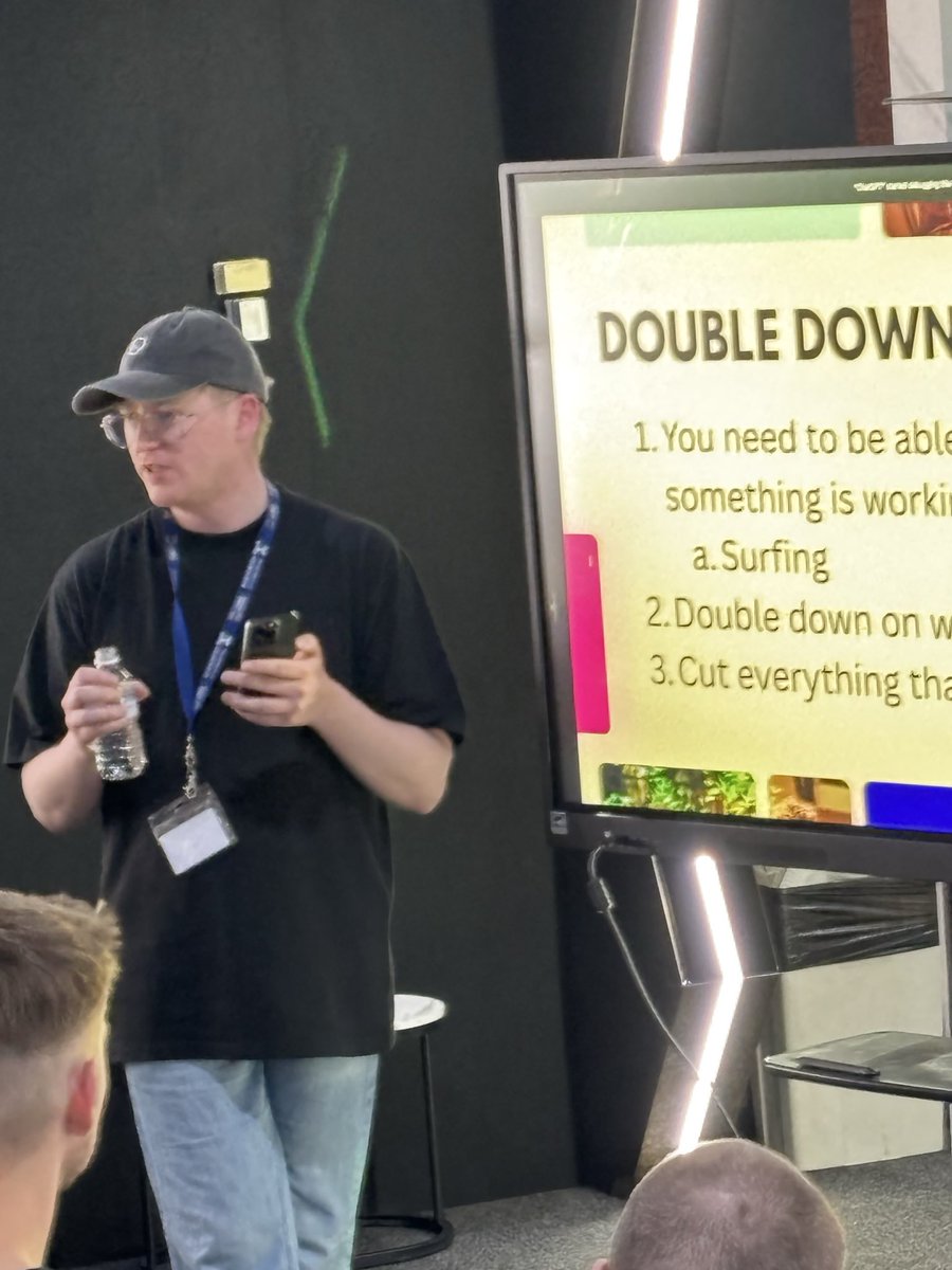anng_gallery's tweet photo. Round-up from last nights chat with Dr. Sam Donegan on How to Build a Startup with #AI 

To attend more events, bookmark our Luma page or join our community on WhatsApp!

#startup #melbourne #BuildingYourFuture
