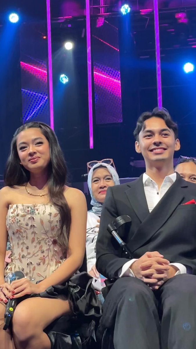 matchataa10's tweet photo. Congrats Fattah dan Aqeela, so proud of you.. keep shining and growing..🤍🤟🏻 https://t.co/VNkpjv5xOH
