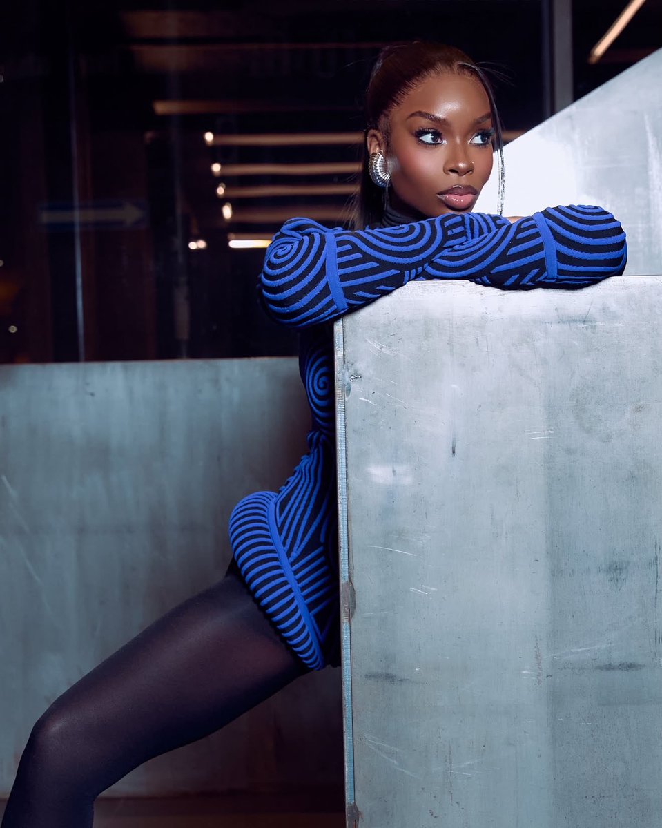 OlandriaDaily's tweet photo. Olandria looks futuristic in Off-White in her latest IG dump during Milan Fashion Week! 

 OLANDRIA OFF-WHITE 10x10 
#OlandriaxOffWhite #10x10 https://t.co/YCSj8R1S7O