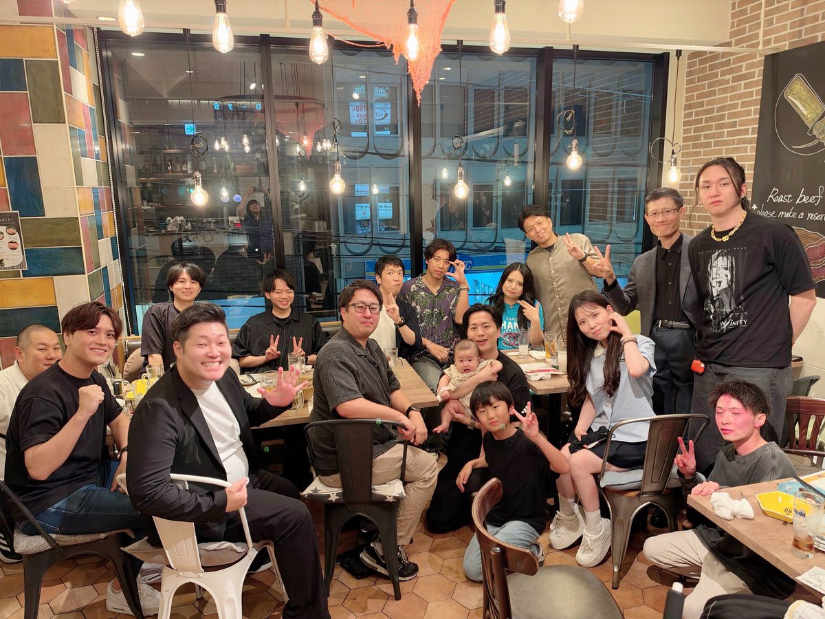 aira_workstyle's tweet photo. #人生逃げ切りサロン オフ会in名古屋に参加✨
直接りゅうけんさんとお話の機会があり
今後について助言いただけて、
「次に何をするか」考えるきっかけになりました。
さきさんとも少しお話できて有意義な時間だった～！
自分の娘を「でらかわいい」って自慢もできたし👶🏻笑

@ryukke 
@sakitouchi https://t.co/Swq6RwUSyJ