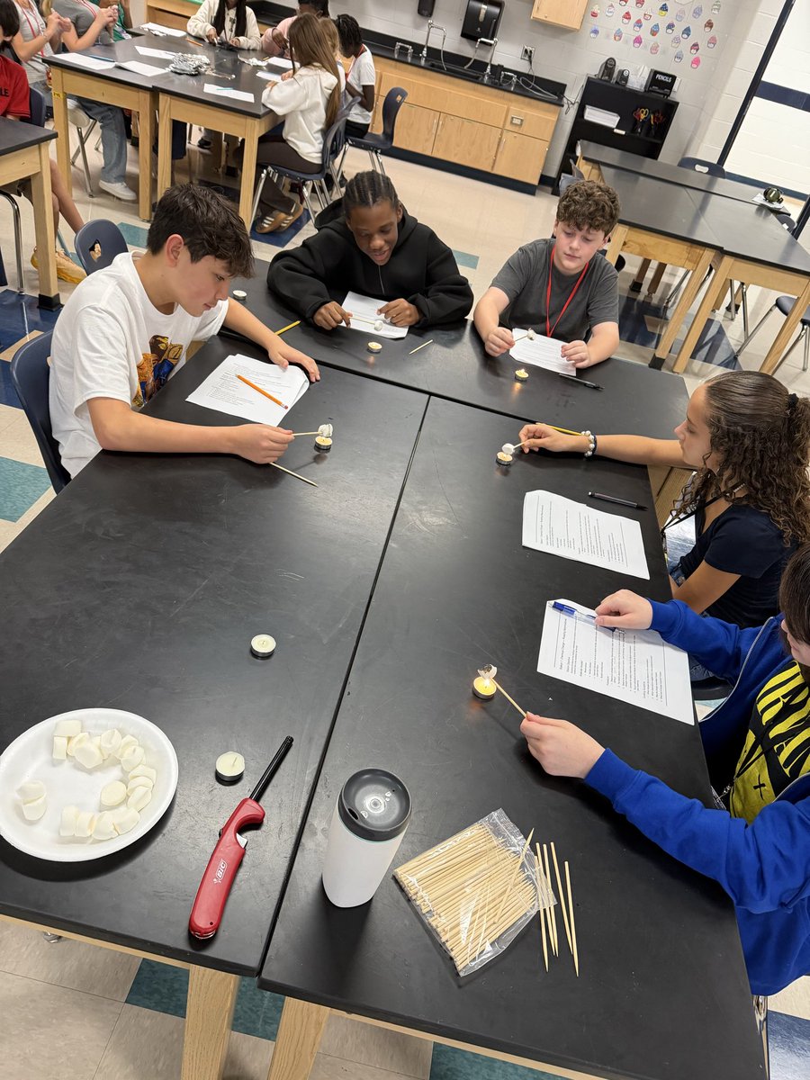 BerryMiller_JH's tweet photo. #LearningLab🚨 7th Grade #Science got hands-on! They explored physical vs. chemical changes by roasting marshmallows, mixing baking soda + vinegar, melting ice & even shaping foil!✨Awesome work, Bobcats!❤️💙🐾🧪
#WhatsGoingOn #BeTheStandard #BuildPearlandProud https://t.co/nsCZ94xnIN