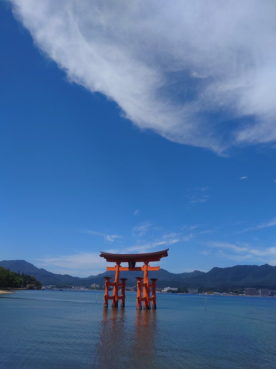 SARA10SA's tweet photo. 今日は厳島神社に来てます
めっちゃ綺麗！！ https://t.co/zVyoQqOE0X