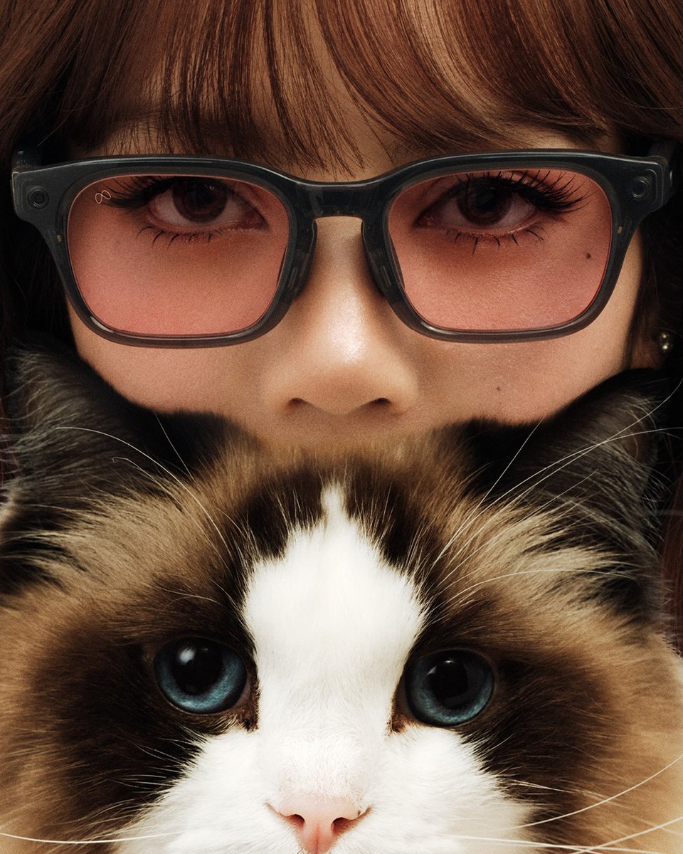HYPEBEAST's tweet photo. LISA and Meta are seeing eye to eye 👓

Two smart glasses, 14 surprise pet charms and plenty of LISA touches. https://t.co/gKh3Dze1Ap