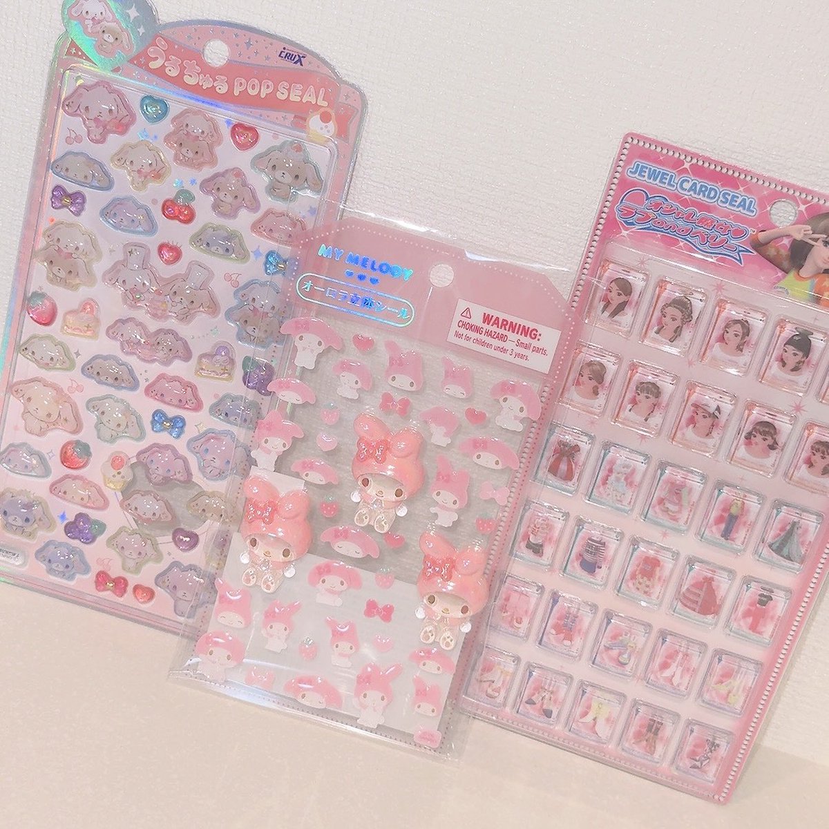 _cherry_k_'s tweet photo. 最近購入したシール🎀◝✩
DSかたまごっちに貼るかで悩み中🫠 https://t.co/EnT9U7j70v