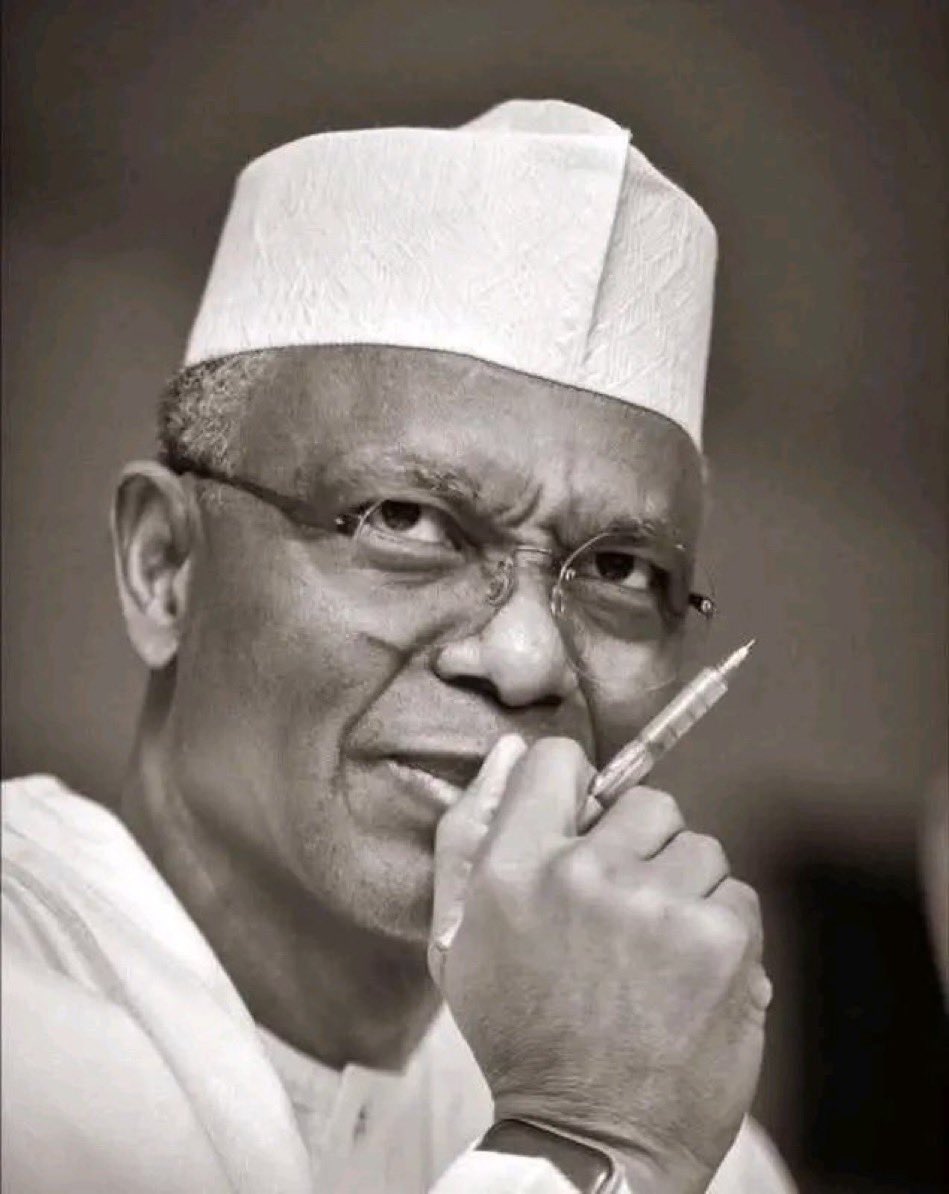 The_Muazu_'s tweet photo. I have no regrets standing by people or when i believed it was right to do so, and i bear no resentment towards anyone who chooses not to do the same for me. I would rather remain true to the principles that have guided than allow others principles to redefine me”
El-Rufai https://t.co/xFmtOjicVF