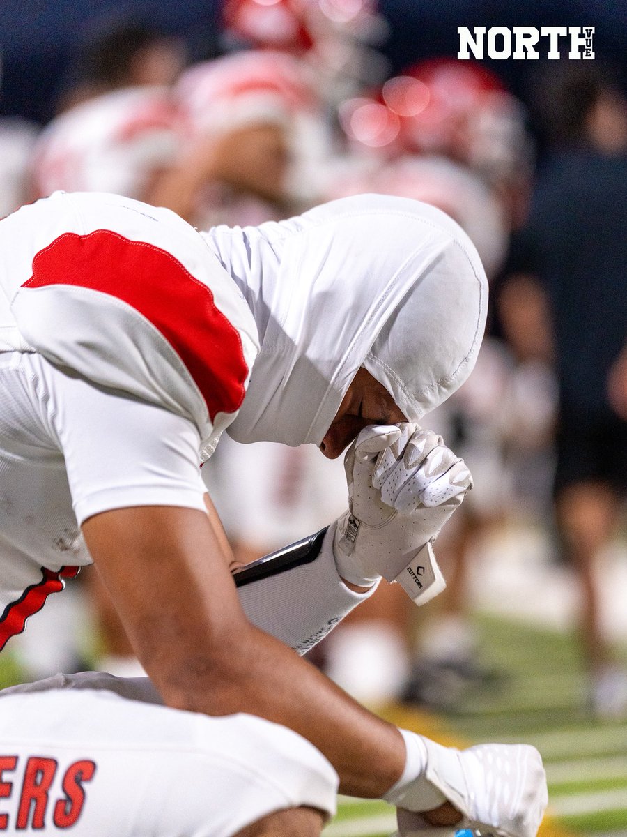 northvue's tweet photo. Familiar Faces 

A heavyweight showdown between the undefeated Mililani Trojans and Kahuku Red Raiders would be led by former Kahuku RB, Toa Sam, as the Trojans defeat the Red Raiders and remain perfect. Read more on our website: https://t.co/KjoITjQn4c 

📸: @kennnchapo https://t.co/vcNryaf0eS