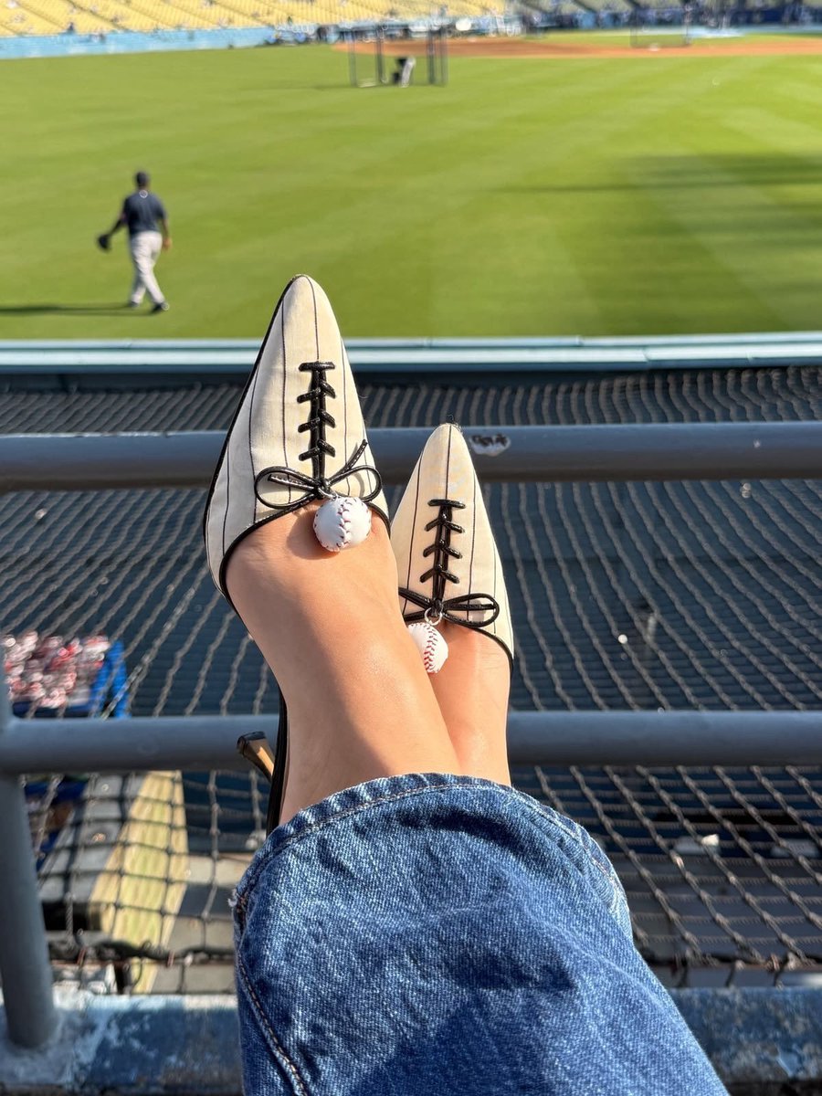 _softgirly's tweet photo. I don't know about the game but the shoes are winning https://t.co/y3I3RaeVpP