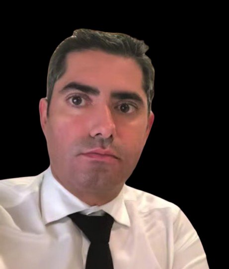 undercover_25_'s tweet photo. Se llama Fernando Alonso Fuentes, tiene 49 años y es uno de los dos empresarios y abogados dueños de "Urbagesa", responsables del desahucio de ayer de Maricarmen. Su número de colegiado es 68790.

El otro se llama Ricardo Alonso Fernández y su número de colegiado es 65801. https://t.co/DVm84V84ff