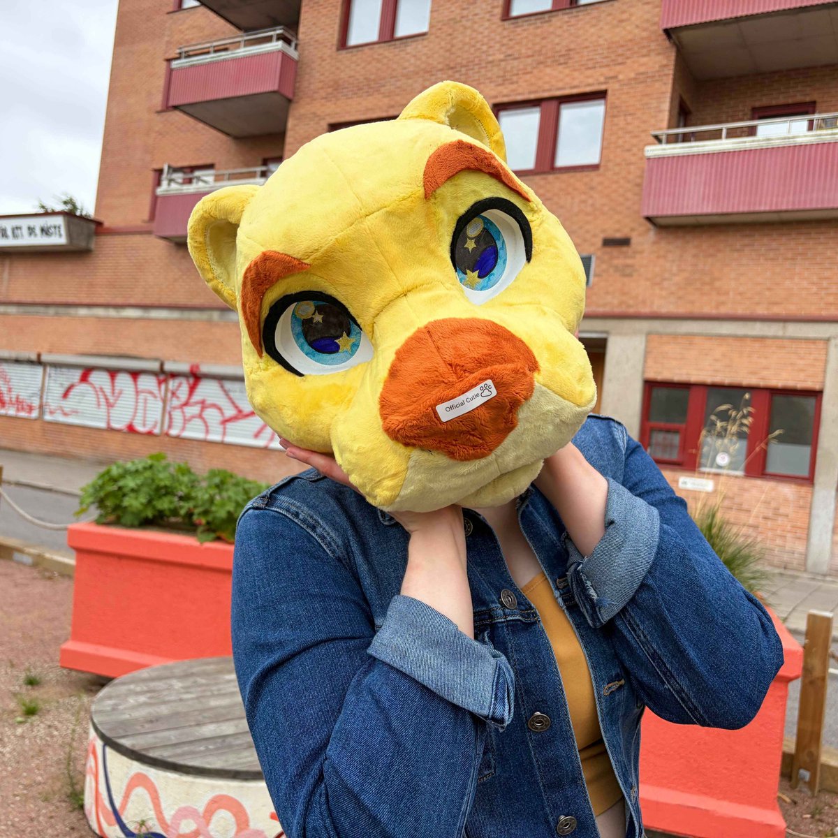 FurAndAsh's tweet photo. look at this beautiful otter head made by Oggyson using our otter base :3

#furry #fursuit #fursuitmaker https://t.co/QWY9xAgprb