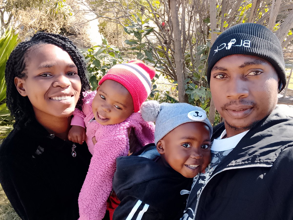 PMashiri1996's tweet photo. I dedicate my family to the Most High. May His protection cover us and His blessings never depart from us. Family bond sealed in God. https://t.co/rG6vT2tL65