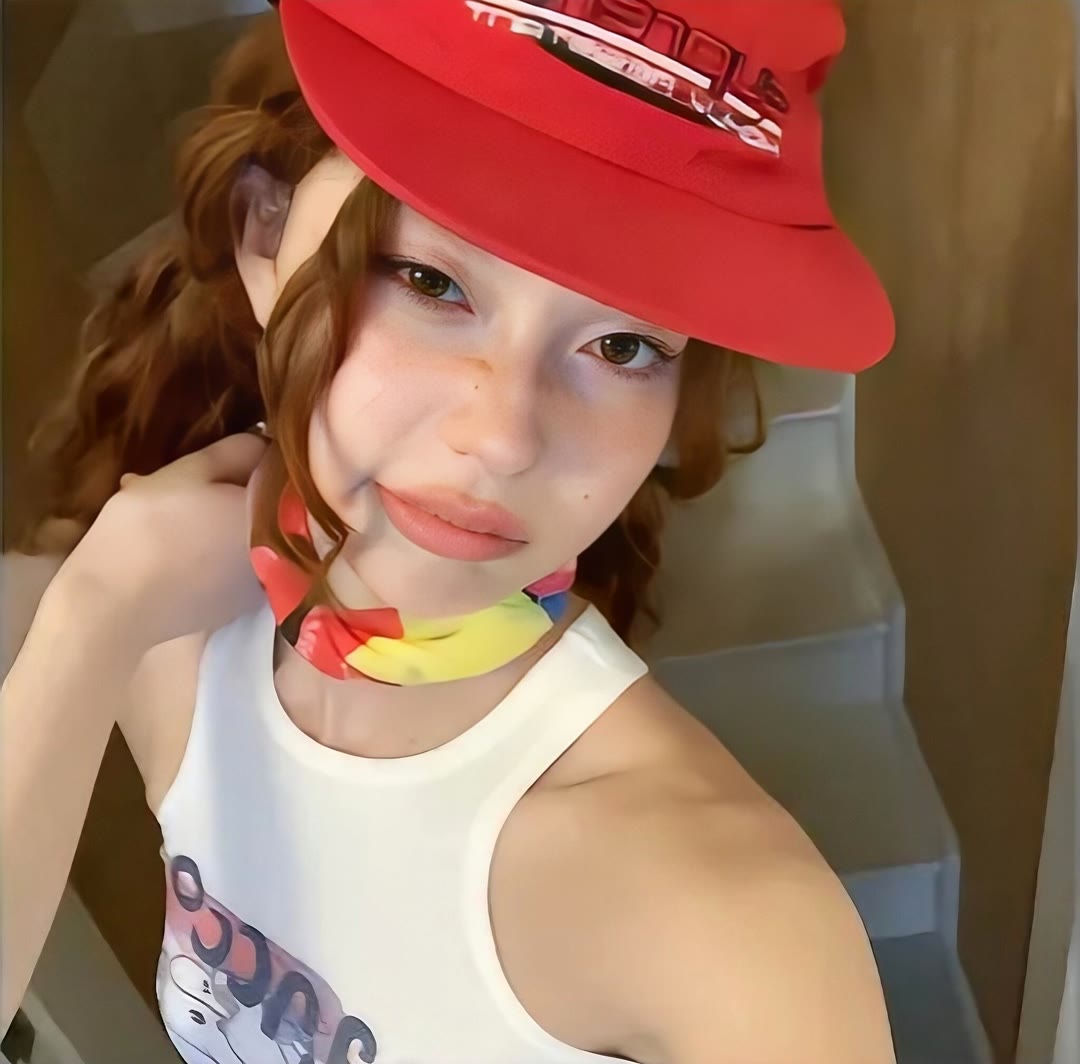 SherrieKelb28d's tweet photo. myselfshe简单介绍一下～坐标先放这：菏泽附近。04年的女大学生，165cm，50kg，希望认识有趣的人，有空一起喝杯咖啡也不错contraryyikes #约炮 #女大 #宜春 https://t.co/otaXQ4Hdnv