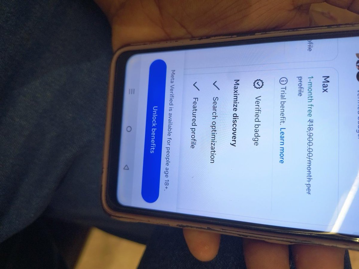 vermapwan's tweet photo. @instagram 

If it's showing 1 month free why you are taking charge of Rs.18900 https://t.co/HAnvsVDQAO