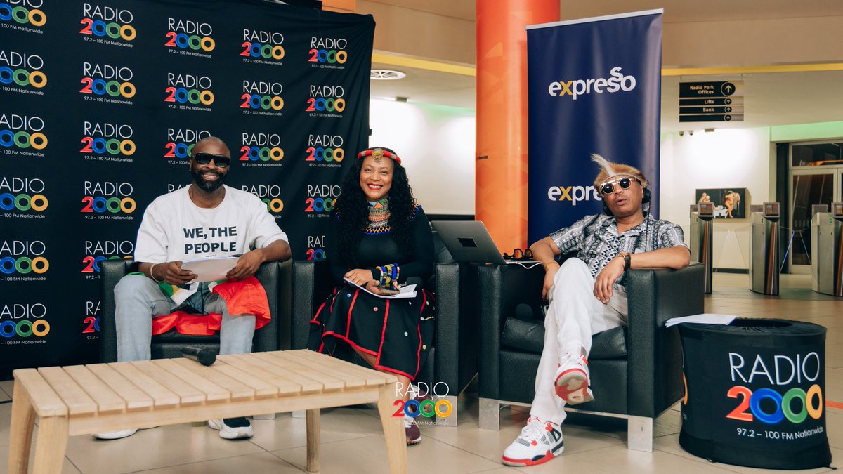 Radio2000_ZA's tweet photo. A big thank uu to @expressoshow 🥳 for joining us✨ we had a blast🏆
#BigBreakfastShow https://t.co/eLth8mNdh7
