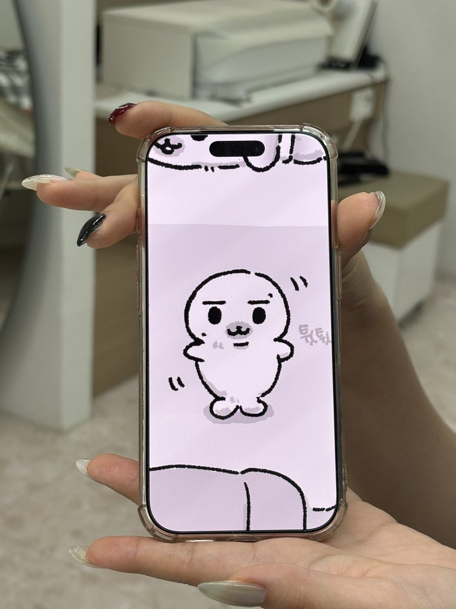 anggeumbb's tweet photo. 손톱에 튀메고마를 심어보아요 💅🏻🦭 https://t.co/BaJOiw0hjl