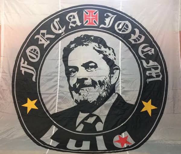 lhp_leandro's tweet photo. Bom dia!
Tá chegando a hora.
@ptbrasil @VascodaGama @pcdob_oficial @psol50 @eliasjabbour
@dasilvabenedita @monica_benicio
#Vasco #FJV #BoraLula #Lula #RiodeJaneiro #Brasil #BolsonaroNaCadeia https://t.co/RjMwwXBugt