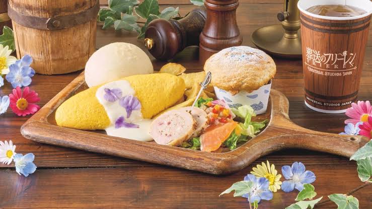livedoornews's tweet photo. 【食べたい】USJ葬送のフリーレンコラボメニューを実食レビュー
https://t.co/GqeFguF3s4

もちもぐチャンネルが、USJの「葬送のフリーレン」コラボレストランで全メニューを食べ比べ。ヒンメルのオムレツプレートは、トロトロ・フワフワの卵にチーズソースの塩味が合って絶品とのこと。 https://t.co/yeTSEWuK4W