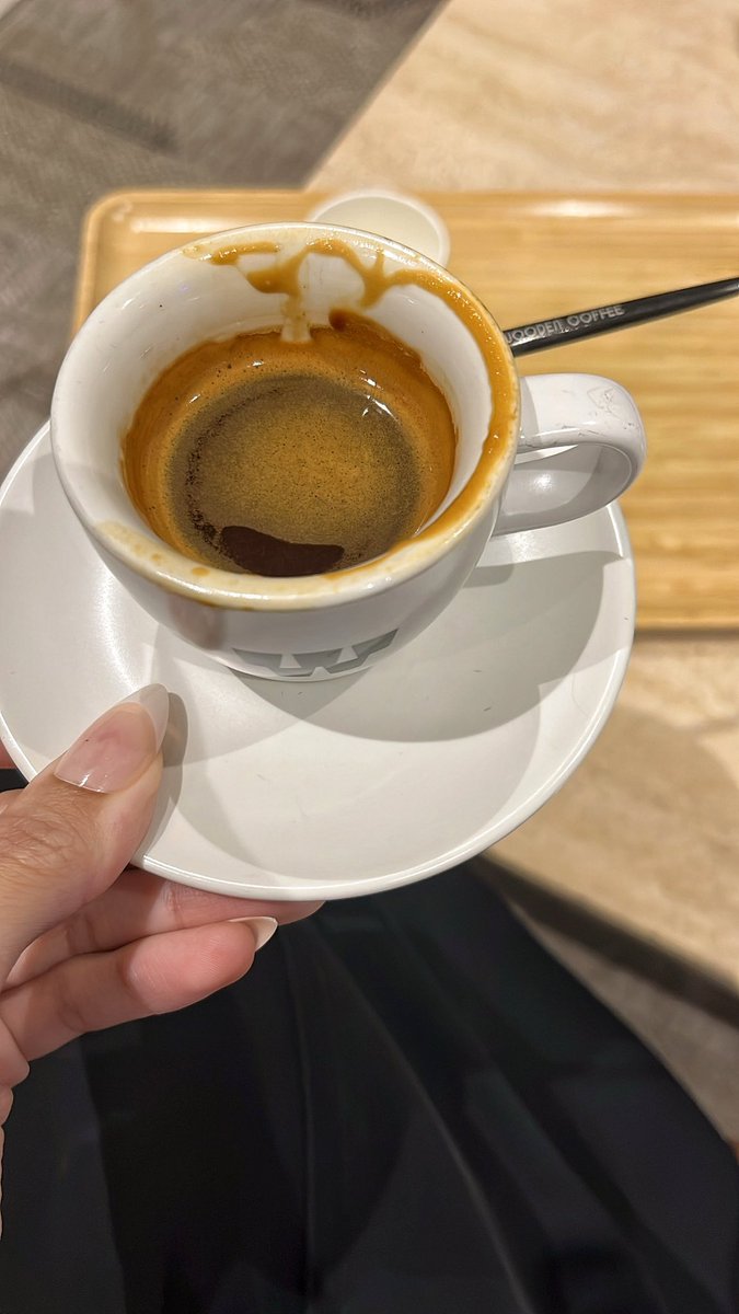 Me3ad28_'s tweet photo. أنا مُدمنة أمرين
أولهُما، أنتَ 
وثانيهُما، القهوة
           ❣️ https://t.co/tgtR59j0AG