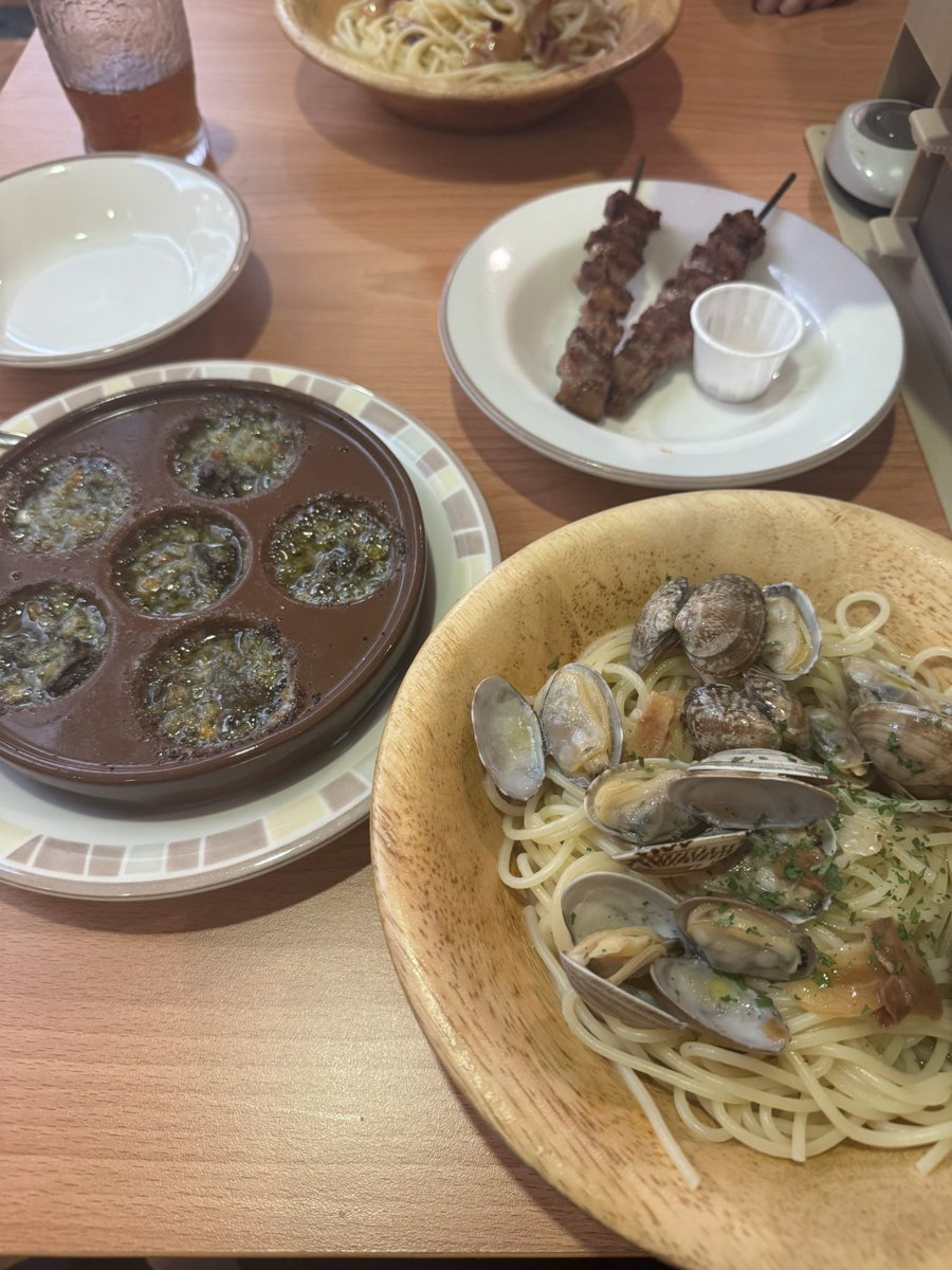 kazucuva's tweet photo. #修羅場っとまと
久々のサイゼ!!!! https://t.co/r9e04TbUJK