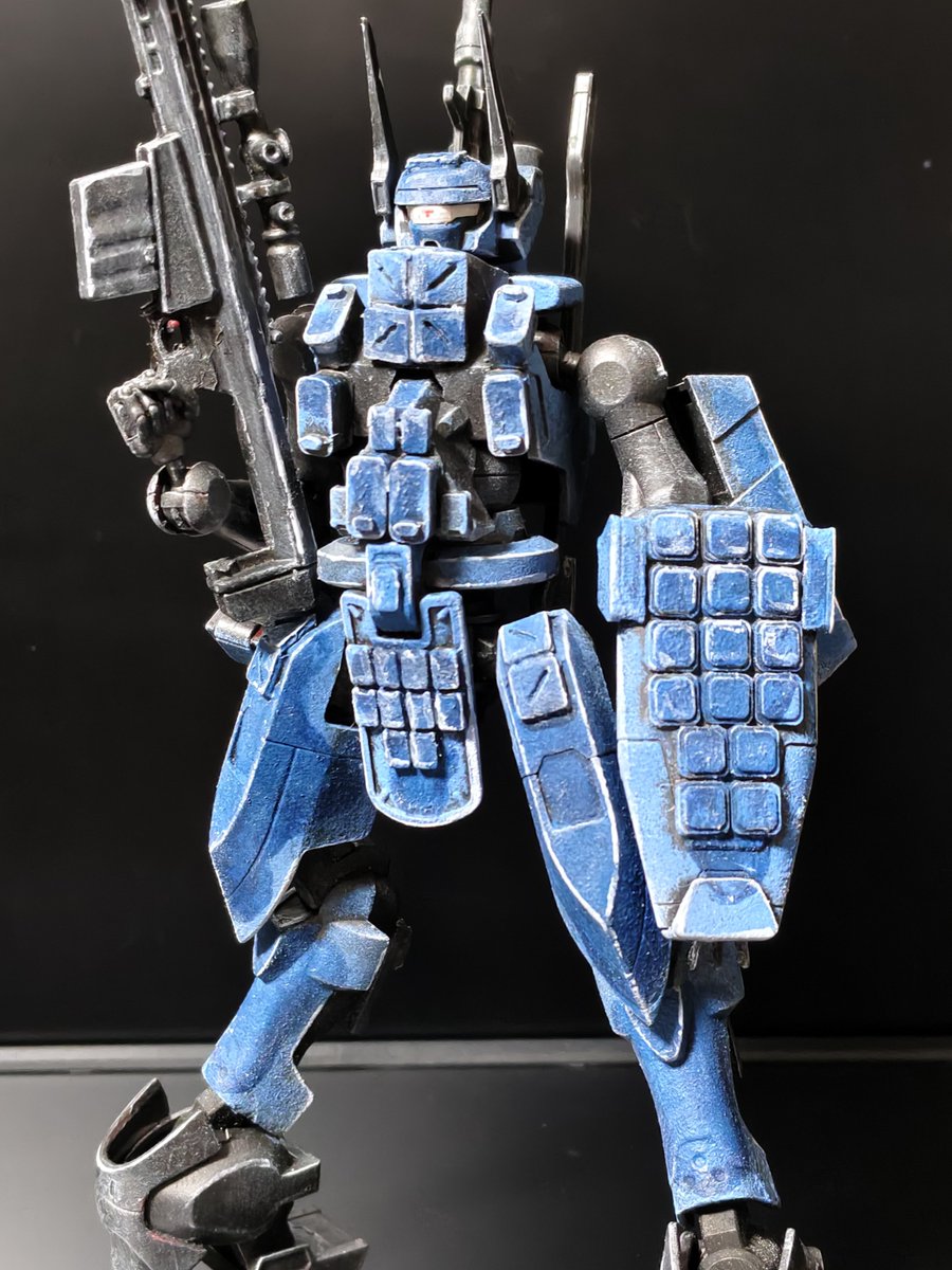 FAshimashima's tweet photo. 境界戦機キットで気に入ったニュウレン
3Dプリントの爆発反応装甲と100均のスナイパーライフルで改造して洋上迷彩風に塗装してみました

#境界戦機 https://t.co/7nKqT76ZkG