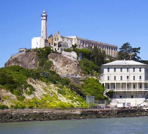 HolisTechCMMS's tweet photo. We're seeing Alcatraz Island in San Francisco, USA this time! Our #HolisTech #CMMS isn't managing the required #maintenance as yet but we'll very much be supporting our current customers until that's sorted! Go to https://t.co/S5o3f8rhmV for more on HolisTech and our services https://t.co/jeIzk6DF1i