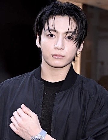 jkissthv's tweet photo. ANOTHER JUNGKOOK FACE AND BODY CARD FOR THE HISTORY BOOKS!! SO GOOD https://t.co/HwEkhqFR7U