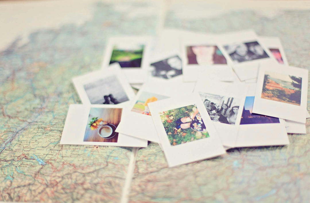 joebiggspha's tweet photo. It’s #ThrowbackThursday 📸! Drop your fave holiday memory snap below 👇🏻 — can’t wait to see those sunny smiles and epic adventures! ☀️🌍✨ https://t.co/s9gTcsTJwC