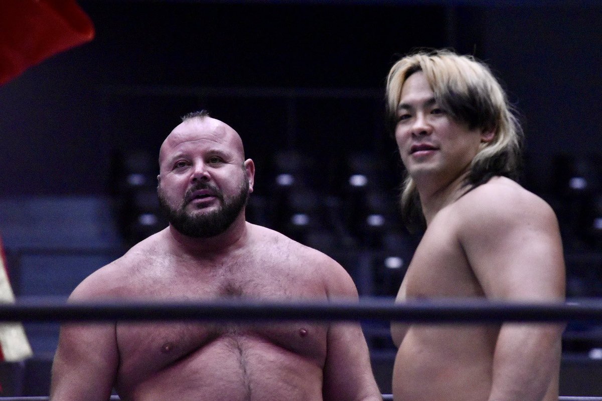 P_plhl816's tweet photo. 2026.9.22 @よつ葉アリーナ十勝
矢野さんの入場の時に大岩くんが何か指差して、パパもそれ見て笑ってて可愛かったけど何を見てたんだろう？笑
#TMDK
#njpw
#njdest https://t.co/159YpgfVWP