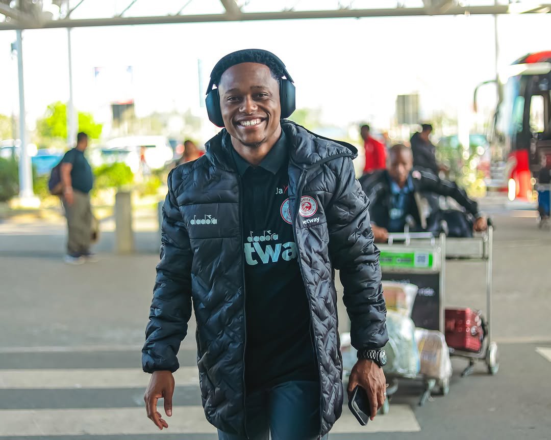 SimbaArchive's tweet photo. Waleee kwa Madiba. 🇿🇦✈️ https://t.co/xx9rGZim08