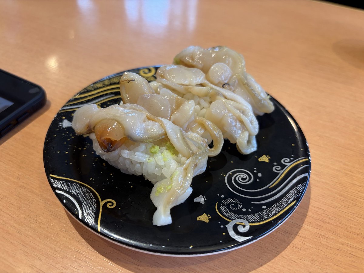 katakami22's tweet photo. 今日の昼飯。
本当は海鮮丼を食べたかったのですが、ラストオーダー終わってて、仕方なく🍣回転寿司寿司へ。
でも結果オーライ、さんまもにしんもどのネタも、めっちゃ美味しかった🤤

#海天丸

#AKB48
#川村結衣
#水島美結 https://t.co/VelOuISQ2F