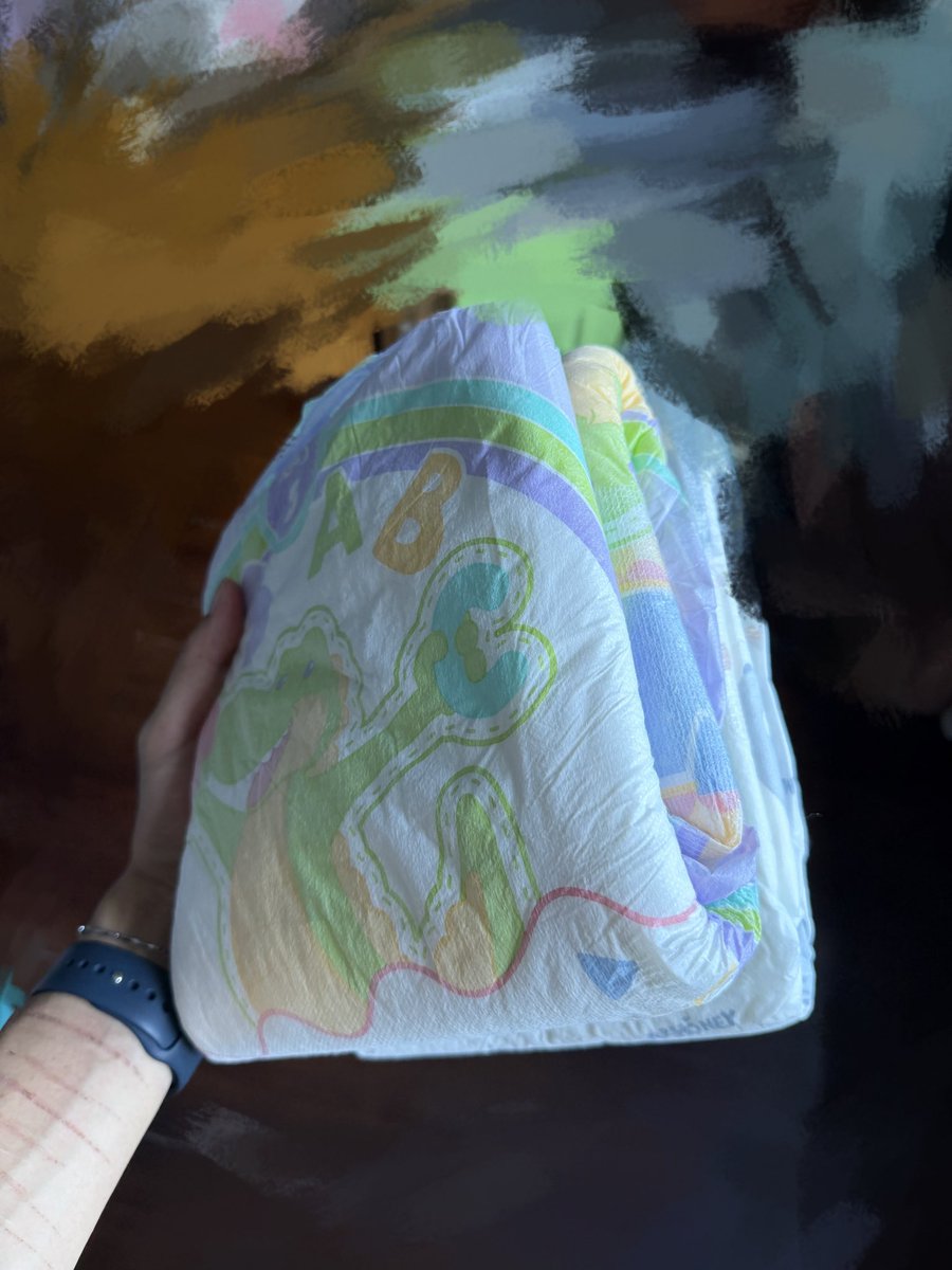 aicolomT's tweet photo. 军火展示🫣

#abdl #TBDL #おむつ #diaper https://t.co/7plPcuArJQ
