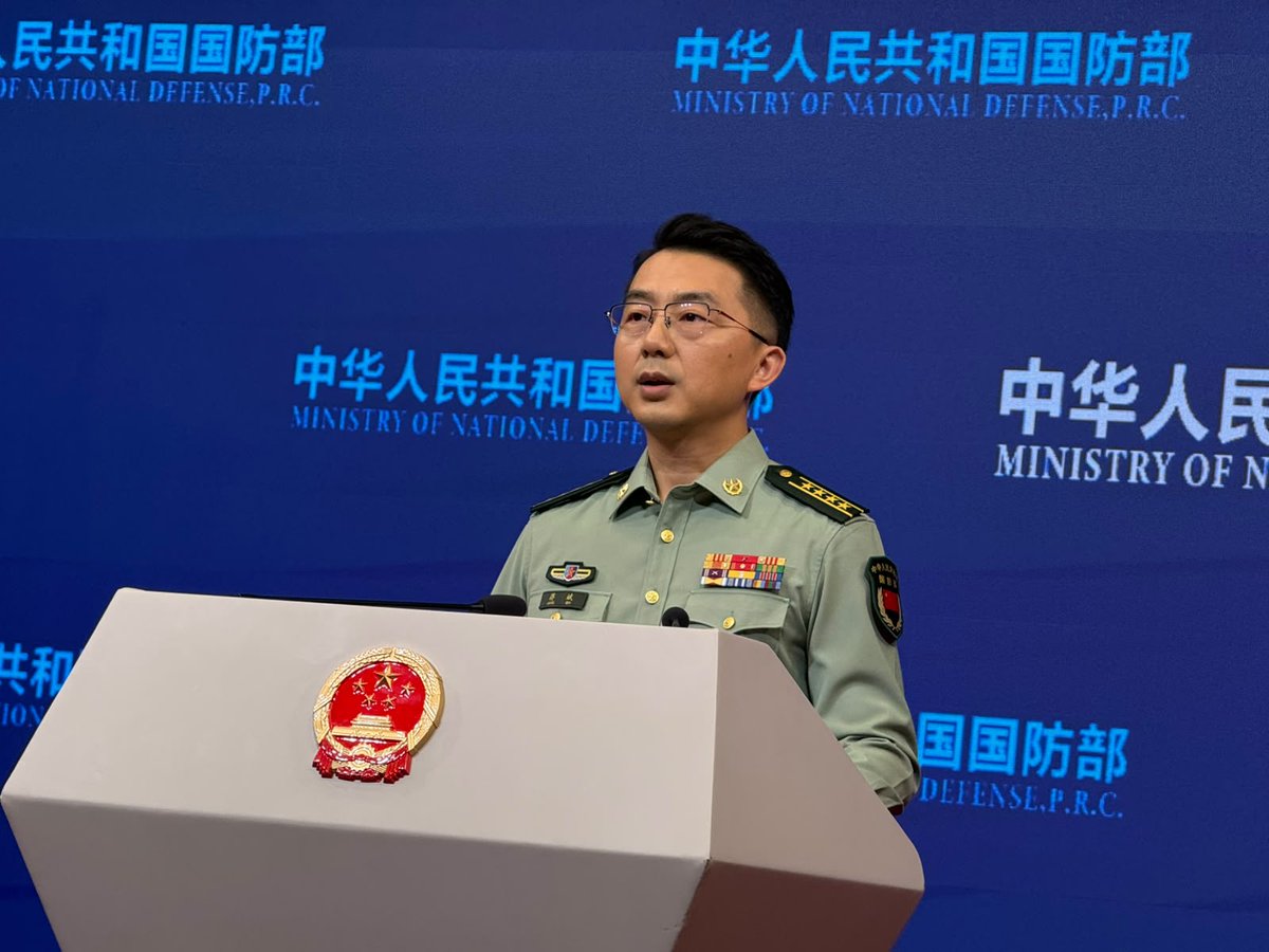 RudawEnglish's tweet photo. Asked if the Iraqi govt had approached China regarding the possible provision of Chinese-made air defense procurement in the context of US military withdrawal by Sept. 30, National Defense Ministry Spox Jiang Bin conveyed to Rudaw's Mahdi Faraj China's support of Iraq's sovereignty, saying "the two sides maintain exchanges and cooperation" in promoting regional stability.