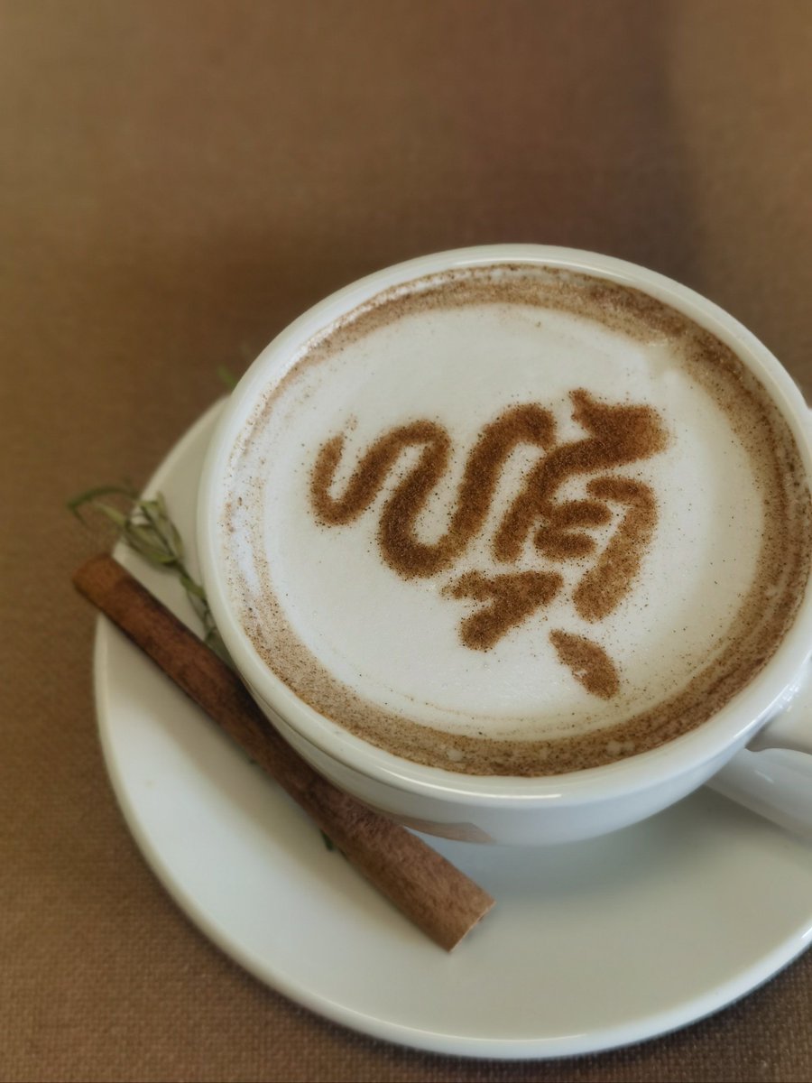 Junariajujuw1's tweet photo. [Today’s win: nailed the client presentation ahead of schedule, grabbed a post-work coffee to celebrate. Small, good vibes only!]， https://t.co/NcBbkveXU6