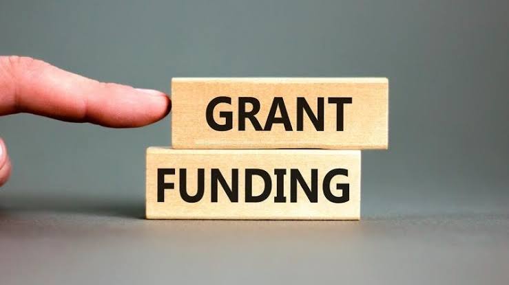 africads_ads's tweet photo. Are you an early-career researcher ready to develop your independent research identity through an innovative project focused on human life, health or wellbeing?

Applications are open for the Wellcome Early-Career Awards — November 2026 round.

💰 Your salary + up to £400,000 in research expenses
🗓️ Usually 5 years
🌍 Eligible host organizations in the UK, Republic of Ireland and eligible low- or middle-income countries
⏰ Deadline: 10 November 2026 at 15:00 GMT

The award is designed for researchers who are ready to design, plan and deliver their own innovative research project.

Projects should aim to:

✅ Advance understanding in the researcher’s field
and/or
✅ Develop methodologies, conceptual frameworks, tools or techniques that could benefit health-related research.

Key eligibility points

Applicants normally need either:

• A completed PhD or equivalent higher research degree, with the viva passed by the deadline, or
• At least four years of equivalent research experience if a PhD is not standard in their discipline.

Applicants may generally have no more than three years of postdoctoral research experience, although Wellcome allows adjustments for career breaks, part-time work, clinical training and other significant periods away from research.

Practical application tips
Make the research question ambitious but clearly answerable.
Show how the award will help you develop an independent research identity.
Explain what new skills, methods or collaborations you will build.
Choose a research environment that clearly supports your development.
Leave enough time for your institution to review and submit the application.

Official scheme page:
Wellcome Early-Career Awards

⚠️ Verification reminder: Wellcome does not accept late applications. Your administering organization must complete its own review and submit the final application, so do not treat 10 November as your internal deadline.

🤖 Need help preparing a stronger research funding application?
Use GrantsWriterAI to structure your research rationale, objectives, methodology, milestones, indicators and budget narrative. Always review outputs against Wellcome’s official requirements.

https://t.co/bxD5zL3Fvn

📚 https://t.co/b7R0bl6sBU
📬 https://t.co/lofrvwERDg

What project would your organization apply for?

#Wellcome #ResearchFunding #EarlyCareerResearchers #HealthResearch #ResearchGrants