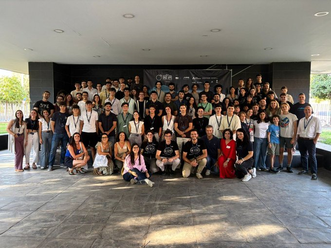 cadesevilla's tweet photo. 🚀 Sevilla vuelve a ser punto de encuentro del talento espacial.

🛰️ Junto a @aee_gob  impulsamos una nueva edición de #NASASpaceAppsChallengeSevilla, el mayor #HackathonSTEAM del mundo.

🎯 14 retos, datos abiertos de la #NASA y mucho talento para crear soluciones innovadoras.

📅 14 y 15 de noviembre
📍 Sede de la @aee_gob en #Sevilla

👉 Inscripciones: https://t.co/Lhsy7k0gKw

🗞️ Lee la 𝐍O𝐓I𝐂I𝐀 completa ↔️ https://t.co/IbORrBXrzx

#SemanaMundialDelEspacio #WorldSpaceWeek #WSW2026 #EmprendeAND #noticiaAE #actualidad