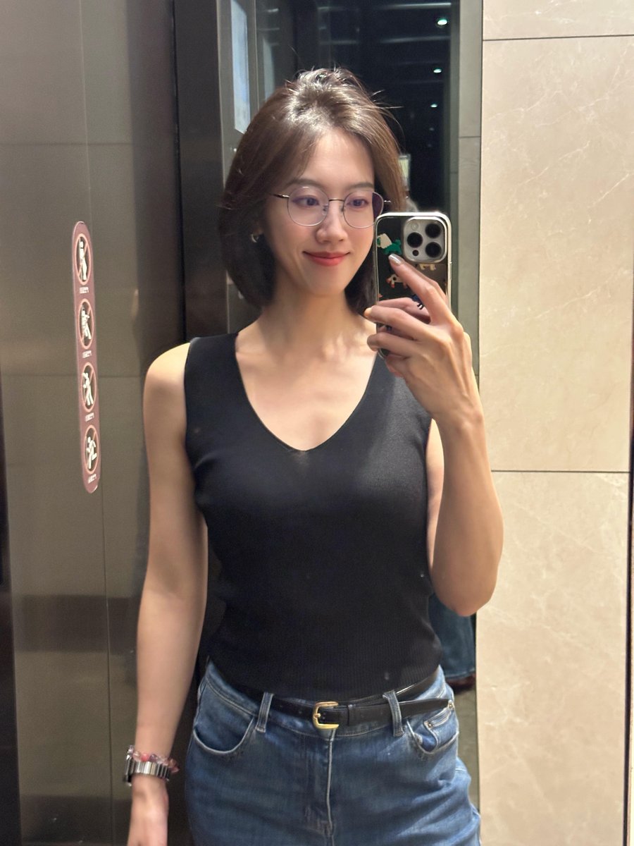 Erica_Michele89's tweet photo. 很久没上线，记得我刚玩这个的时候才20几岁，一晃现在都30多了，也有了家庭。在回来逛逛，感觉这里的人少了很多，没有以前那么热闹了，不知道这上面还有多少成都的在玩？  #成都 https://t.co/u5jCJcFuYQ