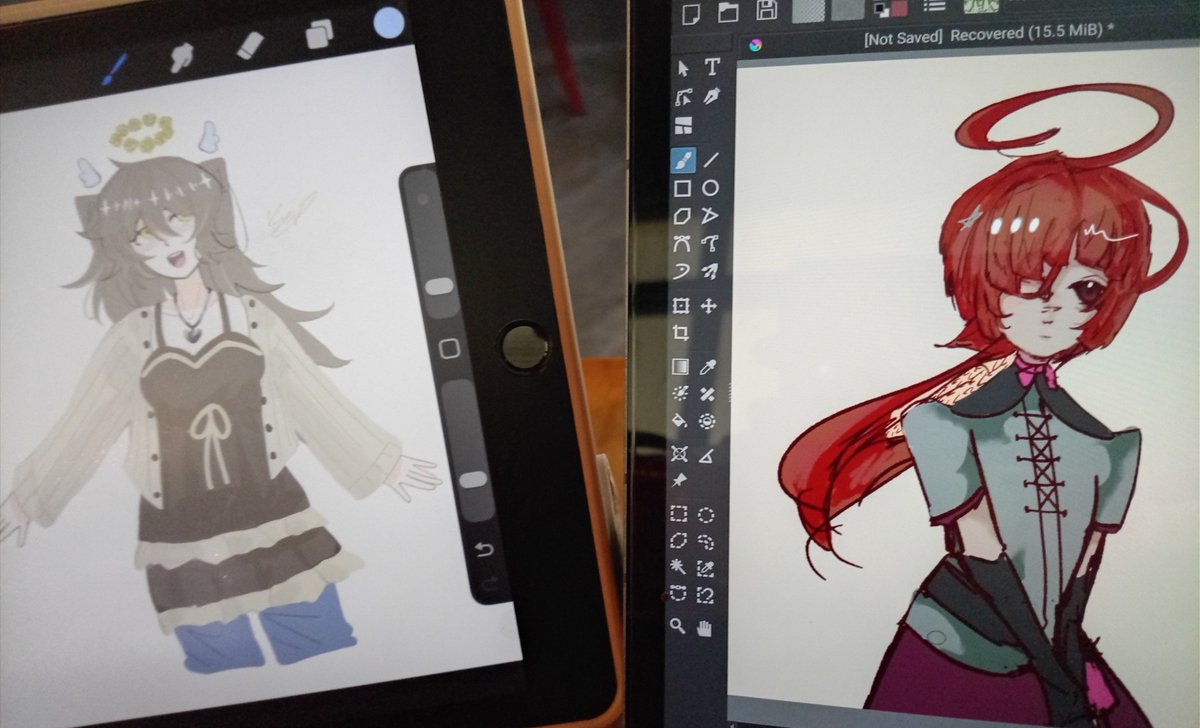 foilcheesecake's tweet photo. This evil man made me draw on his evil tablet using his evil tools too 👎👎 https://t.co/klLMcgH8B1