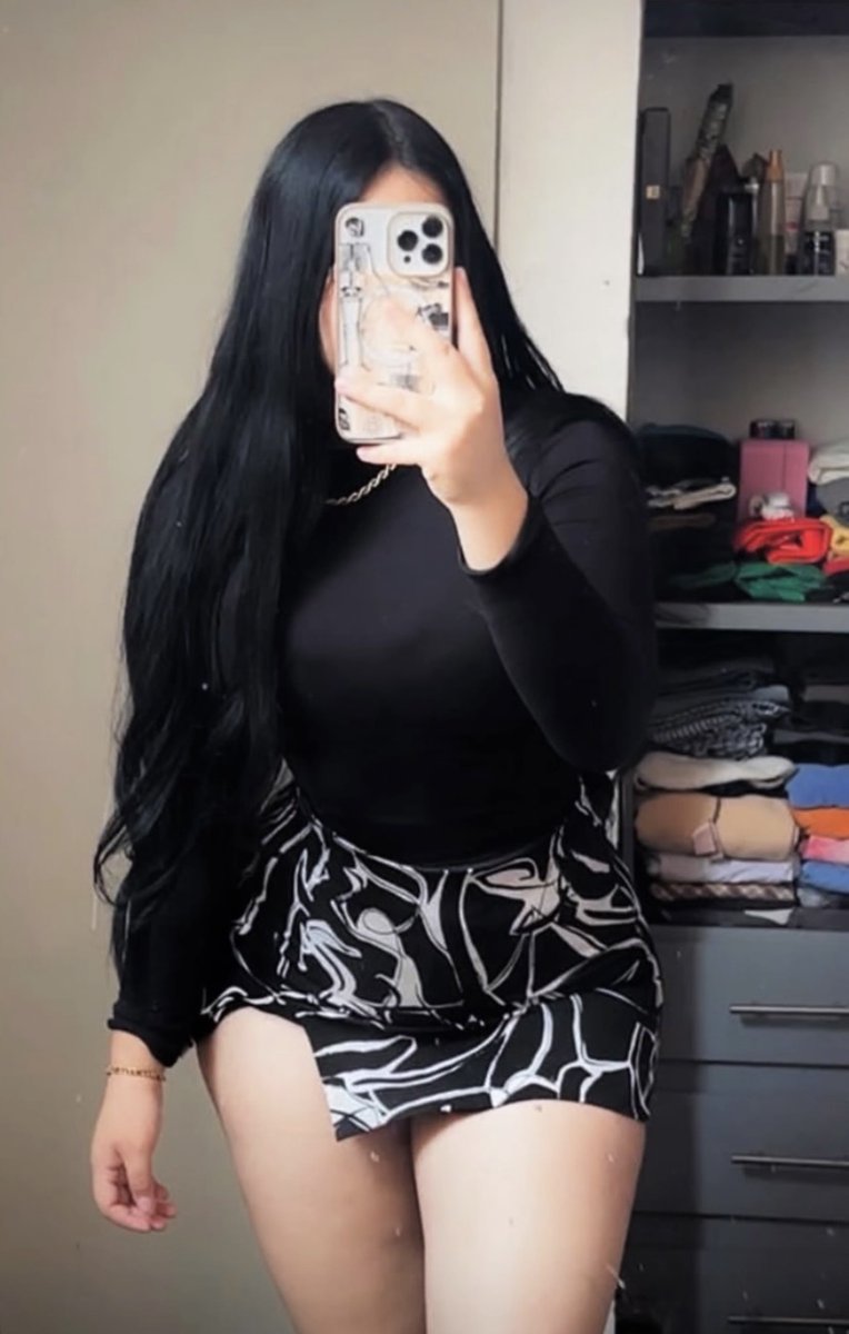 Jessseeeeeb's tweet photo. Me abres las piernas https://t.co/Q23DikFWnH