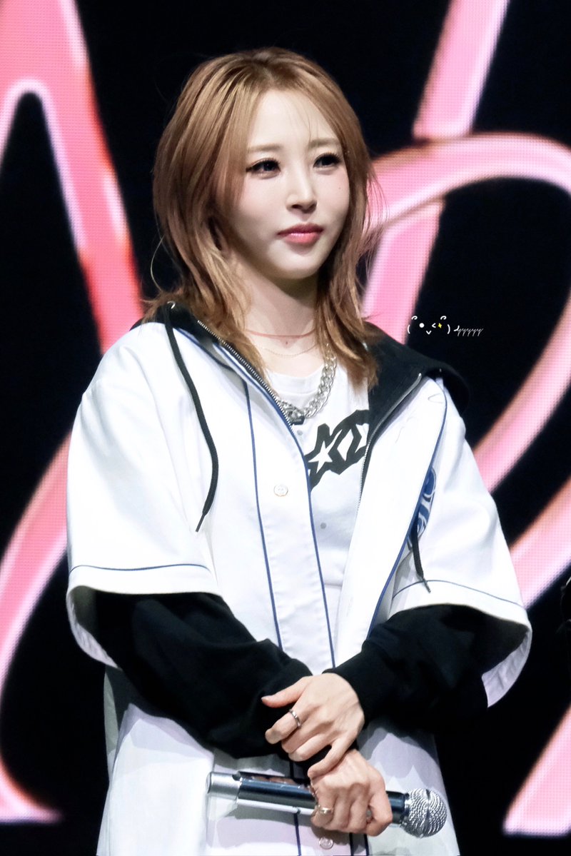 lyyyyy1224's tweet photo. 앙코르 타임 ⚾️

260922 마마무 4WARD in 멜버른 

#마마무 #문별 
#mamamoo #Moonbyul
#MAMAMOO #4WARD  
#MAMAMOO2026  
#MAMAMOO_2026_WORLD_TOUR https://t.co/4L4uFudj5I