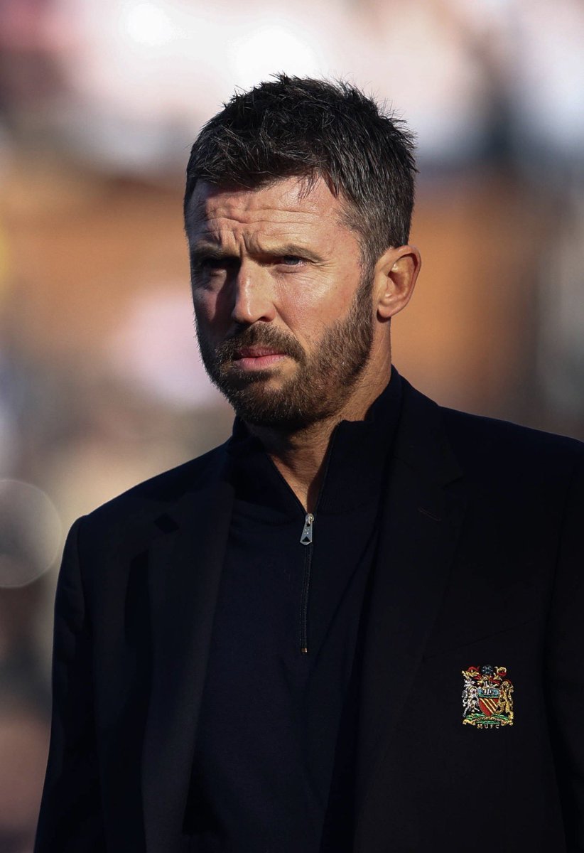 SimplyUtd's tweet photo. 🚨 If United really are to challenge for the title in 2028, a stated ambition, their recruitment at this level of expenditure has to be spot on, which is highly challenging.

The financial results show how Carrick OVERACHIEVED to get United to third place last season. Their wage bill for 2025-26 is already lower than that posted by Arsenal, Manchester City, Liverpool and Chelsea in the year before. City’s wage bill for 2024-25 was £168m more than United’s was for last season.

Those clubs are also now either outstripping or competing with United for revenues, unthinkable a decade ago. In 2025, City hit £694m and Arsenal reached £691m.

[@lauriewhitwell,@TheAthleticFC]
