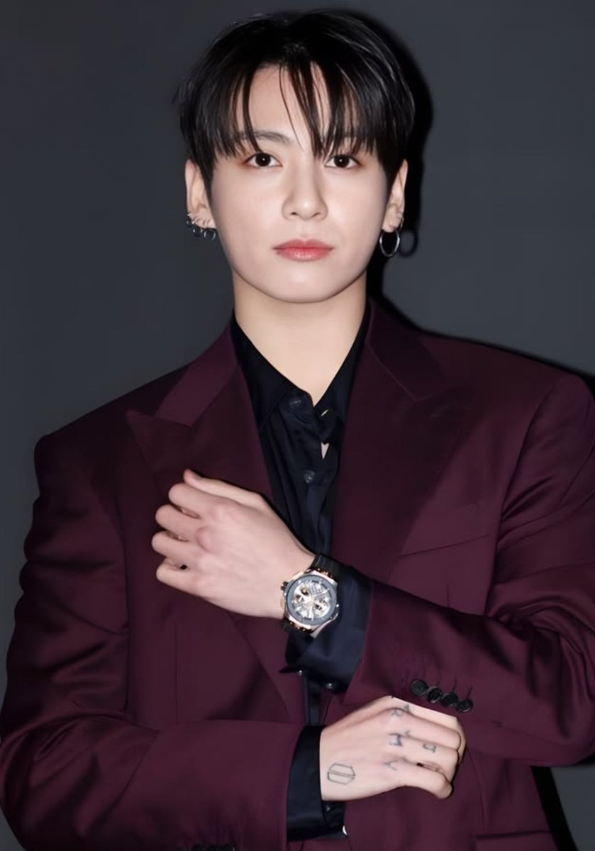 fluffkkyu's tweet photo. hublot is so lucky to have the finest man alive as their ambassador https://t.co/26YL85oIon