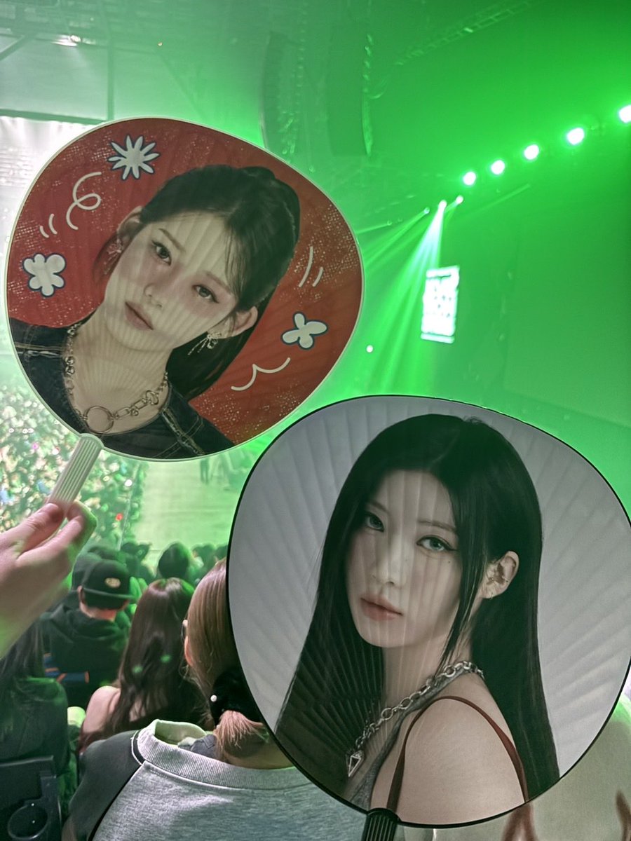 nomb0806's tweet photo. 2025-26 〜BABYMONSTER LIVE〜
非常にライブロス😭 https://t.co/D4YDUgc1hD