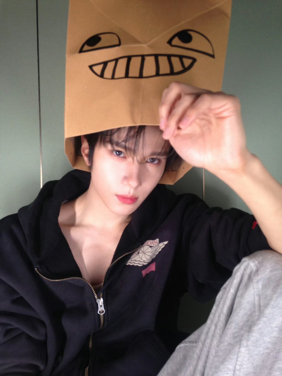 aniegende's tweet photo. 중냠없냐중냠 https://t.co/e9cadDdtcc
