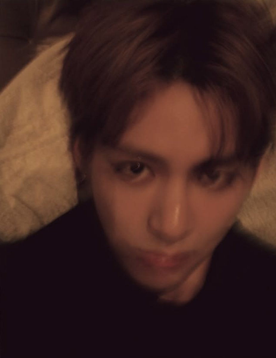 bluescomets's tweet photo. my cutie ☹️ https://t.co/waz8KJ7UW0