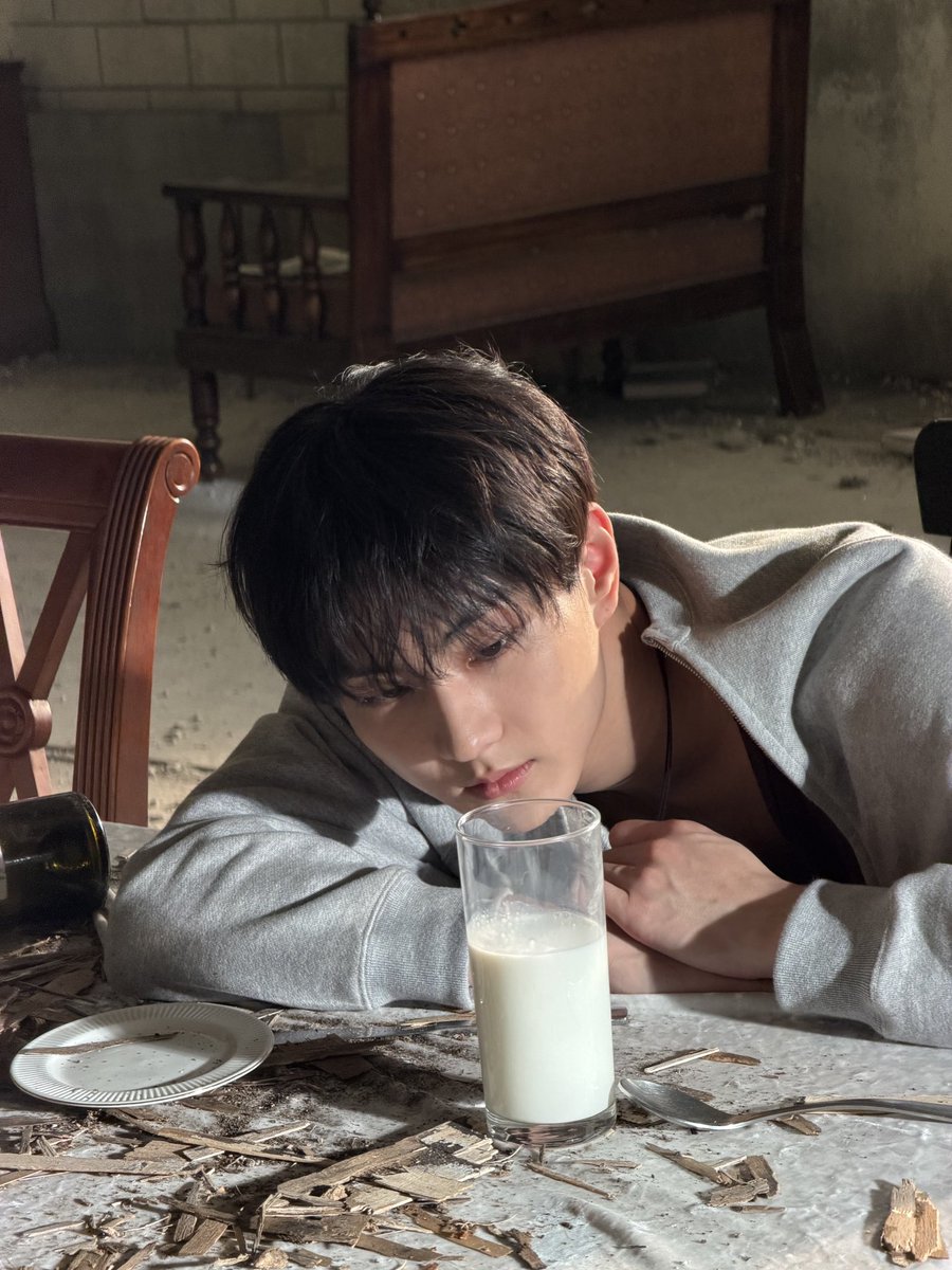 luvuwonn's tweet photo. FAKKK GUEHH SECINTA ITUUU DIA PAKE BAJU INIIII, krna imuppp bgt, love u sayang. Km akan ku pamerkan ke semuaa oranggg di muka bumi ini😭😭🫰🏻🫰🏻🫰🏻🫰🏻🫰🏻🫰🏻 https://t.co/PVzWgA6dd8